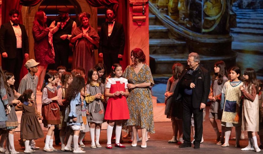 Annie Müzikali yeni sezona alkışlarla başladı