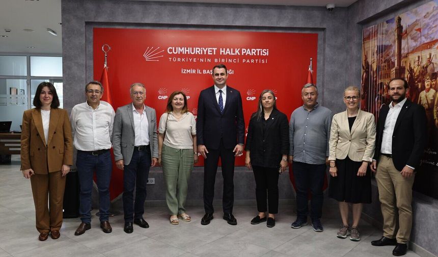 CHP İzmir ve Demokrasi Bileşenleri'nden ortak dayanışma mesajı