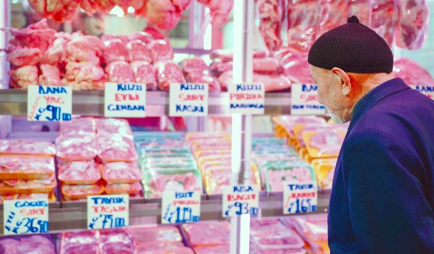 Enflasyon kazanırken emekli ve işçi kaybetti