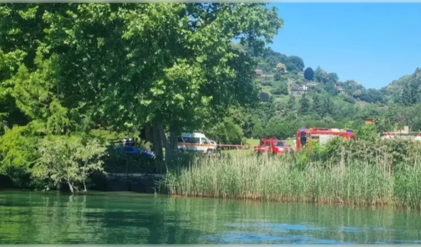 İtalya Maggiore Gölü'nde helikopter düştü: Ölü ve yaralılar var