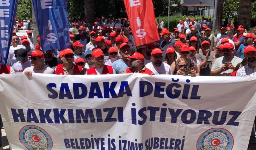 İzmir Büyükşehir'de işçilerden iş bırakma eylemi