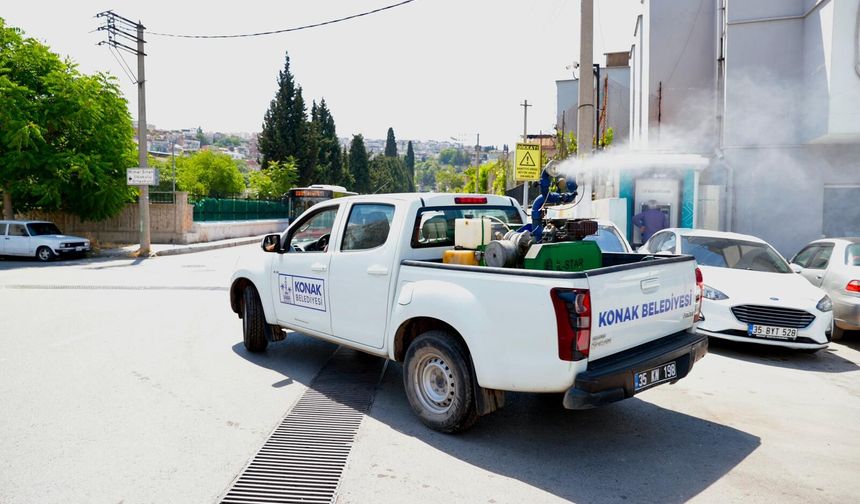 Konak’ta sivrisineklere karşı ilaçlama çalışmaları aralıksız sürüyor