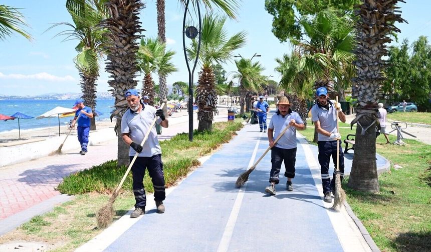 Kuşadası sahillerinde kapsamlı bakım çalışması