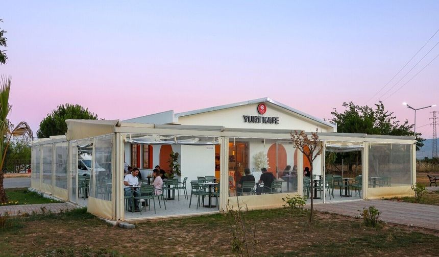 Öğrencilerin yeni buluşma noktası: Yurt Kafe ve Işıklı Parkı