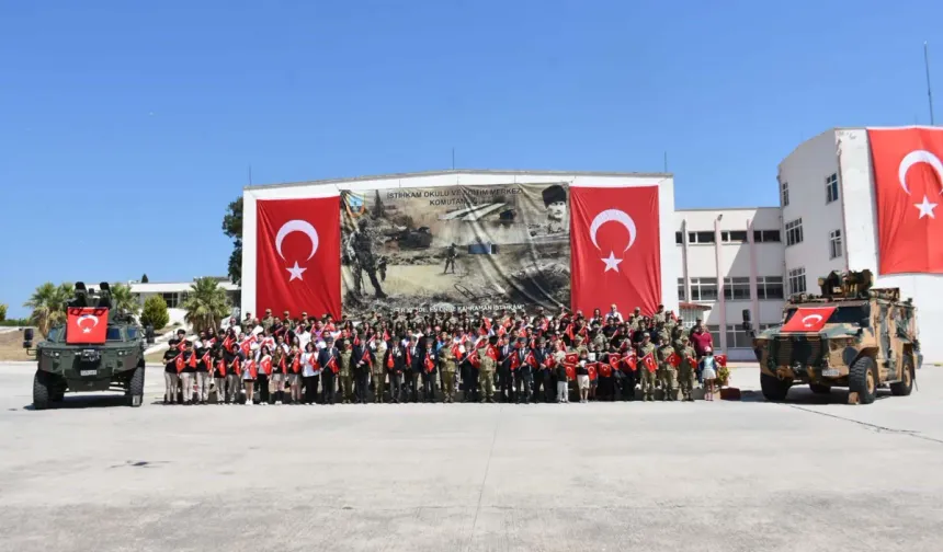 İzmir’de Türk Kara Kuvvetleri’nin 2235’inci kuruluş yıl dönümü kutlandı