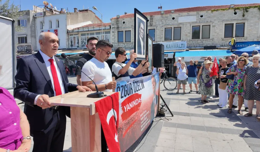 CHP Foça İlçe Örgütü’nden toplu istifa: Yeni Parti’ye geçecekler