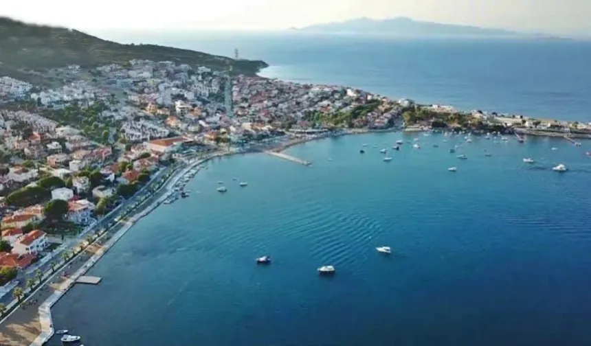 İZBAN’la gidip denize girilebilecek Foça’nın en güzel plajları