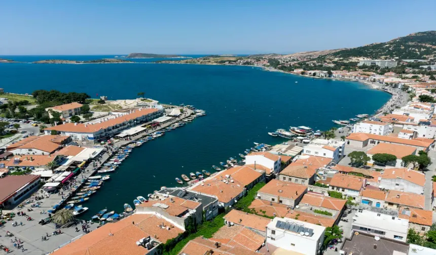 İzmir'e Yakın Ege'nin En Güzel Deniz İlçeleri