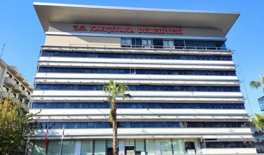 Özel ateşi yaktı, İzmir'de istifa furyası başladı