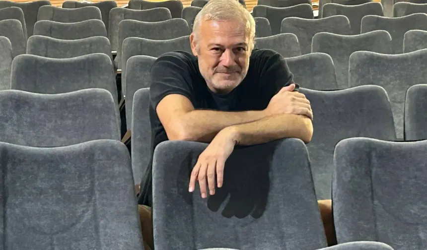 Levent Üzümcü, İzmir Şehir Tiyatroları'ndan istifa etti