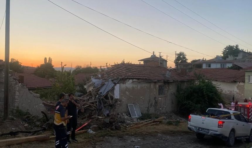 Yangını söndürüp yola çıkmışlardı! Fren arızası kazaya neden oldu