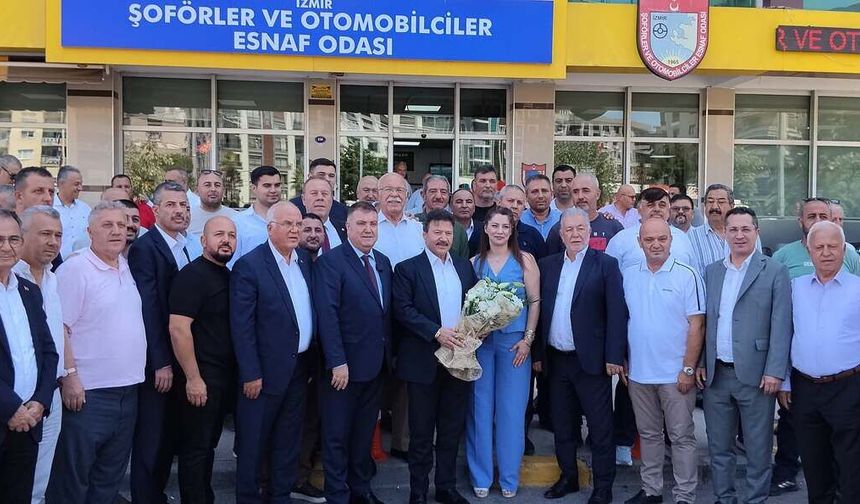 TŞOF Başkanı Yiğiner, İzmir'de şoför esnafıyla buluştu: Özkan'a övgü dolu sözler!