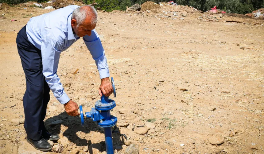 Beydağ’da üreticinin 30 yıllık su hasreti bitti