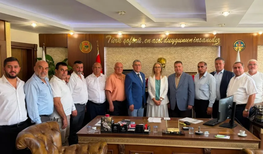 Çankırı’dan servisçi esnafına ziyaret: “Sorunlarımızı İzmir’den Ankara’ya ulaştırdık”