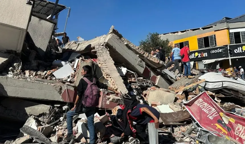 Kolombiya’daki 7,4’lük depremde can kaybı 331’e yükseldi