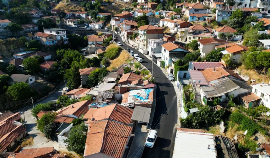 Narlıdere'nin asfalt seferberliğinde tempo düşmüyor