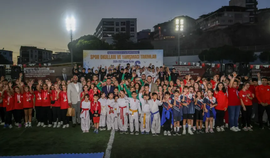 Bayraklı’da 2026-2027 spor sezonu coşkuyla açıldı