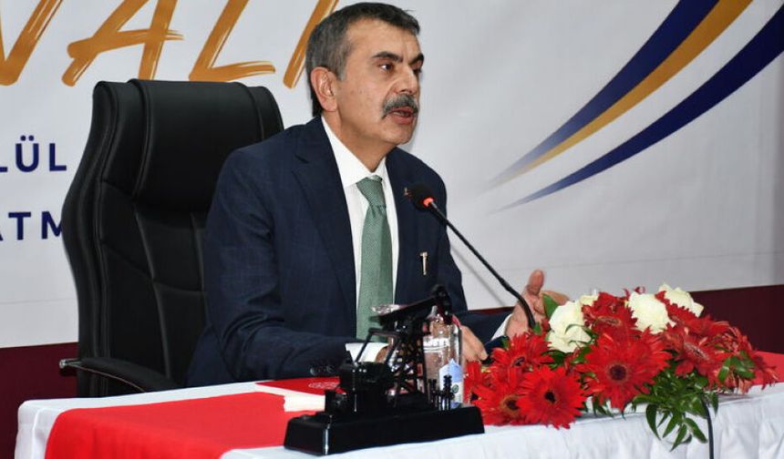 Öğretmenlerin 2026 yılı ikinci iller arası yer değiştirme tarihleri açıklandı