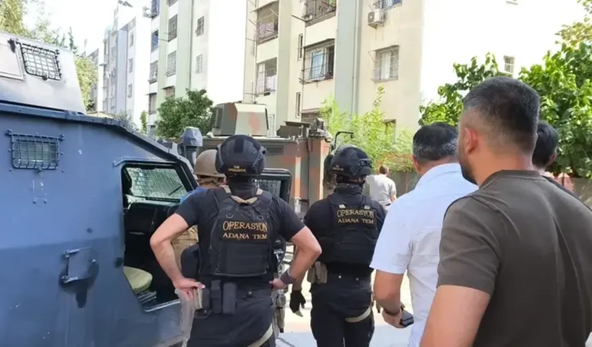 Polis yakalamak için adrese gitti, şüpheli el bombasıyla kendini eve kilitledi