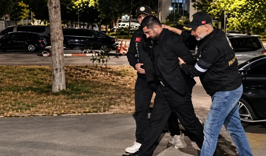 Vanlı Kara Haydar'a ait 954 milyon liralık döviz bulundu