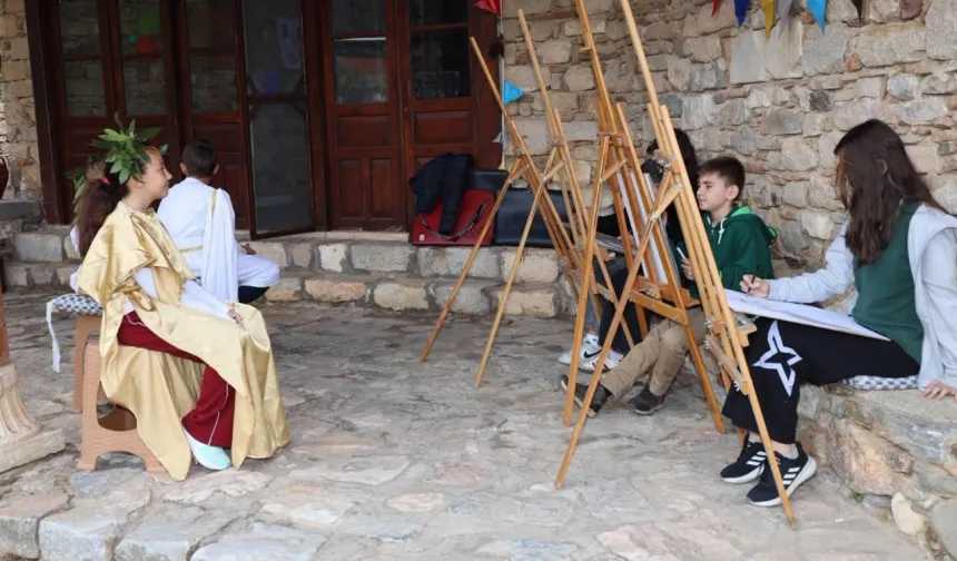 Afrodisias Antik Kenti'nde çocuklara tarih yolculuğu