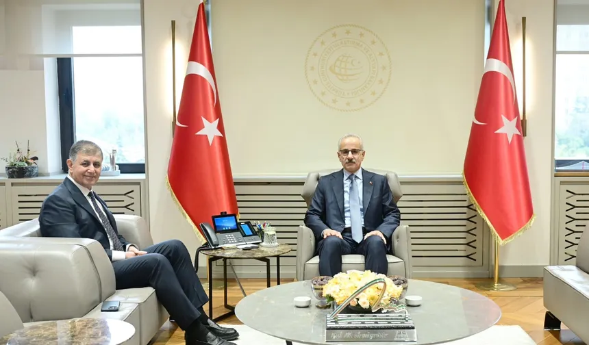 Bakan Uraloğlu açıkladı: İzmir'de ulaşım çalışmaları hızlanıyor