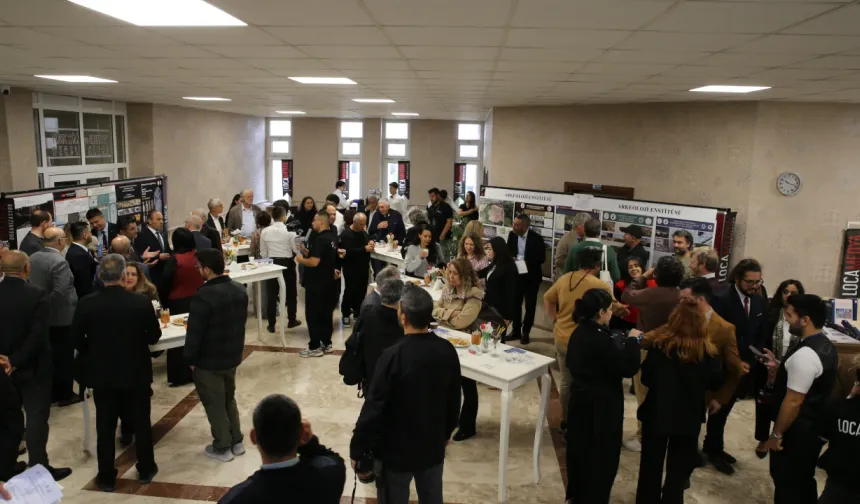 Denizli'de Türk ve İtalyan arkeologlar bir araya geldi