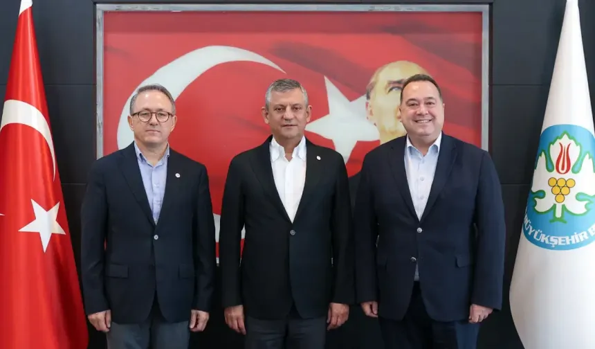 Parti değişikliği iddialarının gölgesinde Manisa'da kritik buluşma