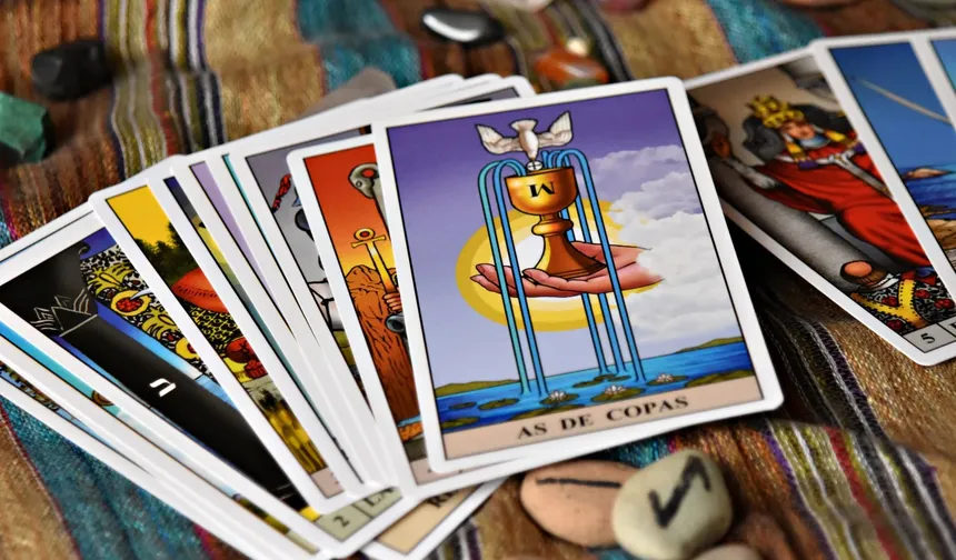 3 Ekim 2026 Tarot Falı: 3 Ekim 2026 Günlük Tarot Falına Göre Aşk, Sağlık, Para, İş?