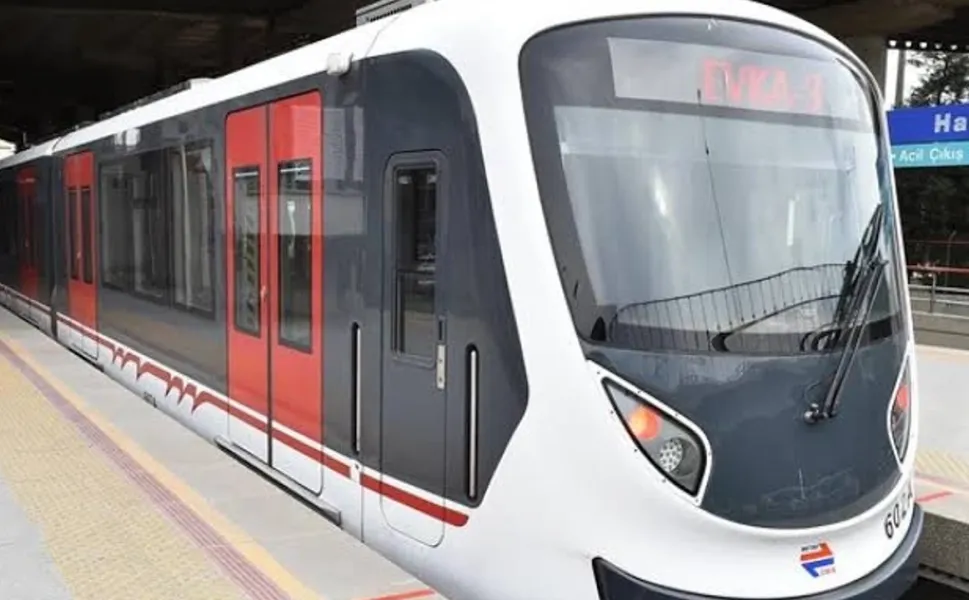 İzmir metrosunu kullanacaklar dikkat! 18 Ekim'de sefer saatleri değişiyor