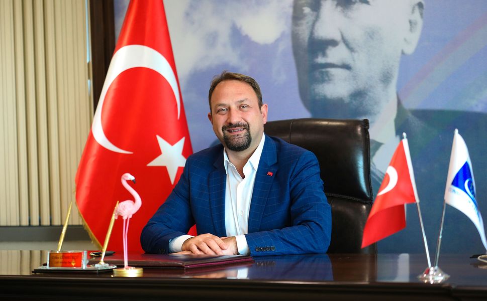 Utku Gümrükçü CHP İzmir İl Başkanı oldu