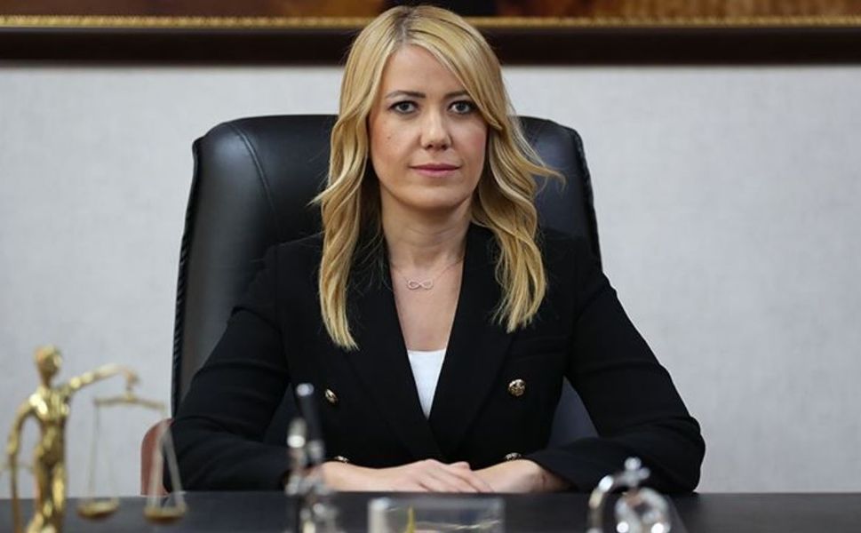 Merkezefendi Belediyesi'ne operasyon: Belediye Başkanı Şeniz Doğan ve eşi gözaltına alındı