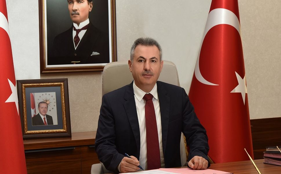 İzmir Valisi Süleyman Elban'dan 'yangın' açıklaması: 'Kısa sürede kontrol altına almayı planlıyoruz'