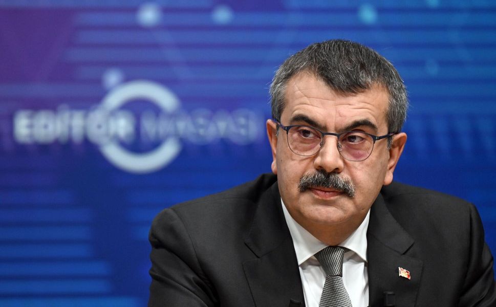 Bakan Yusuf Tekin duyurdu: Okullara 24 saat "polis devriyesi" geliyor