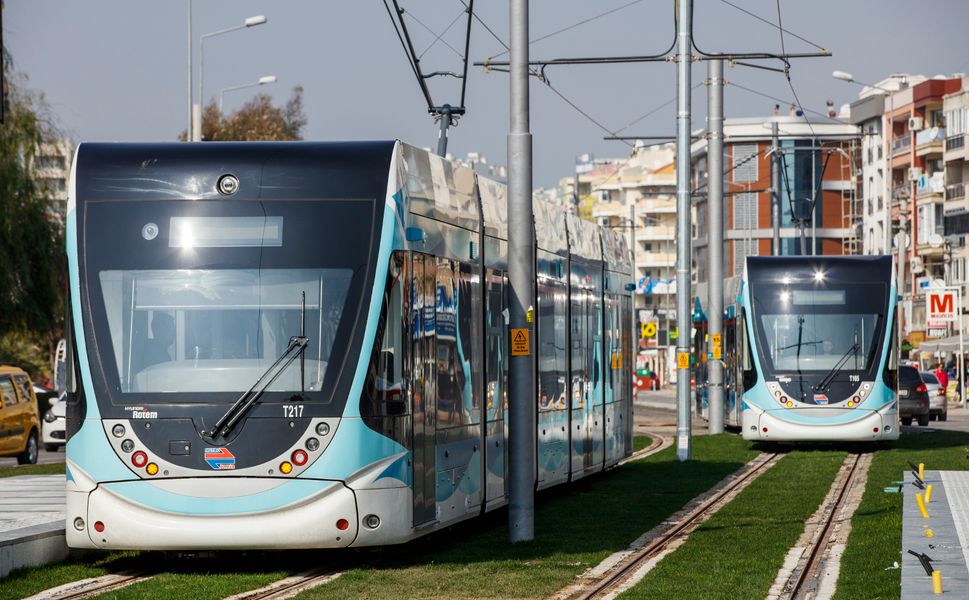 İzmirliler bu habere dikkat! Konak tramvay hattında arıza nedeniyle seferler yeniden düzenlendi