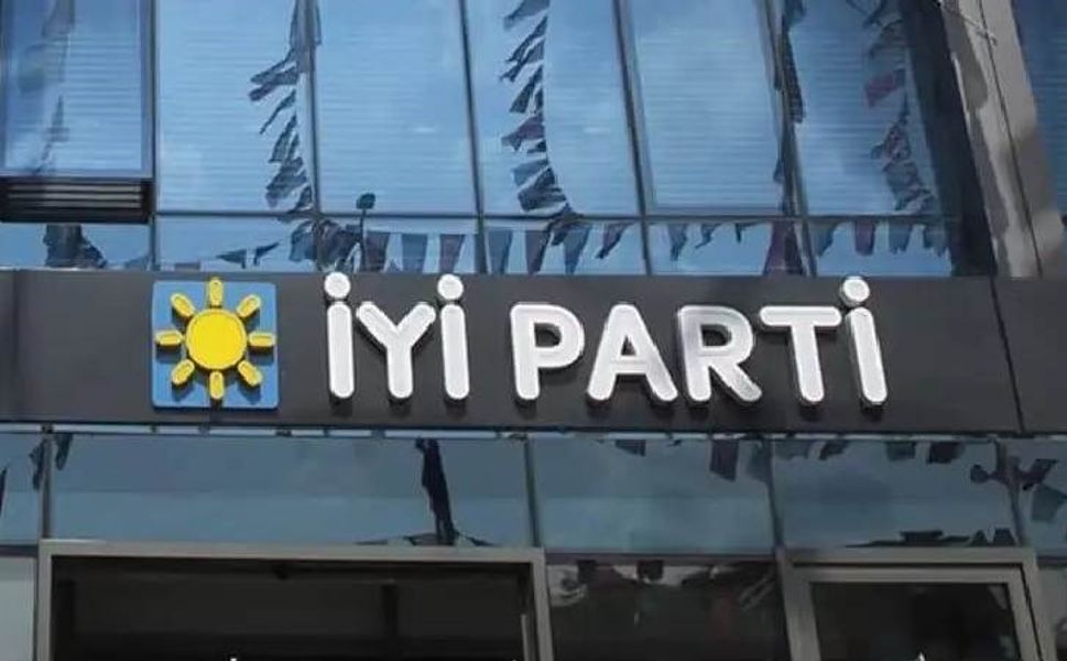 İYİ Parti Kurultayı’nda İzmirli isimler yönetime girdi