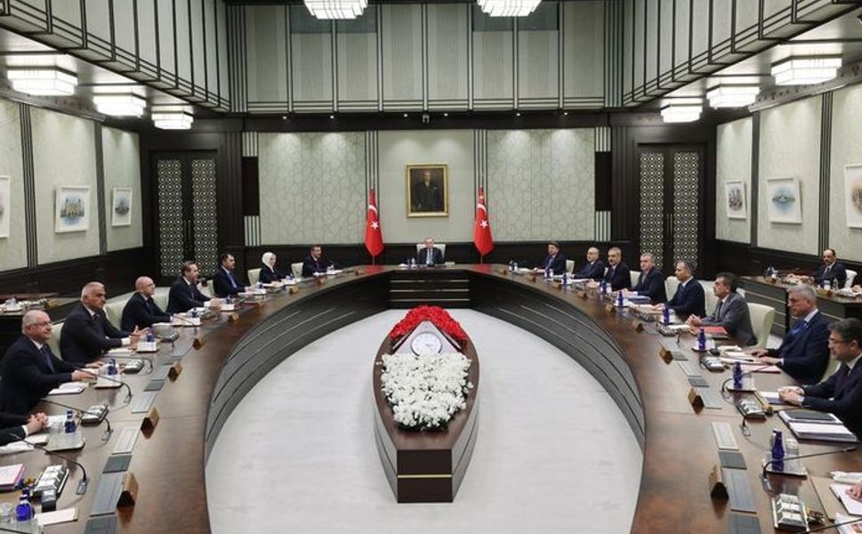 Gözler Beştepe'de! Cumhurbaşkanı Erdoğan liderliğinde Kabine Toplantısı başladı