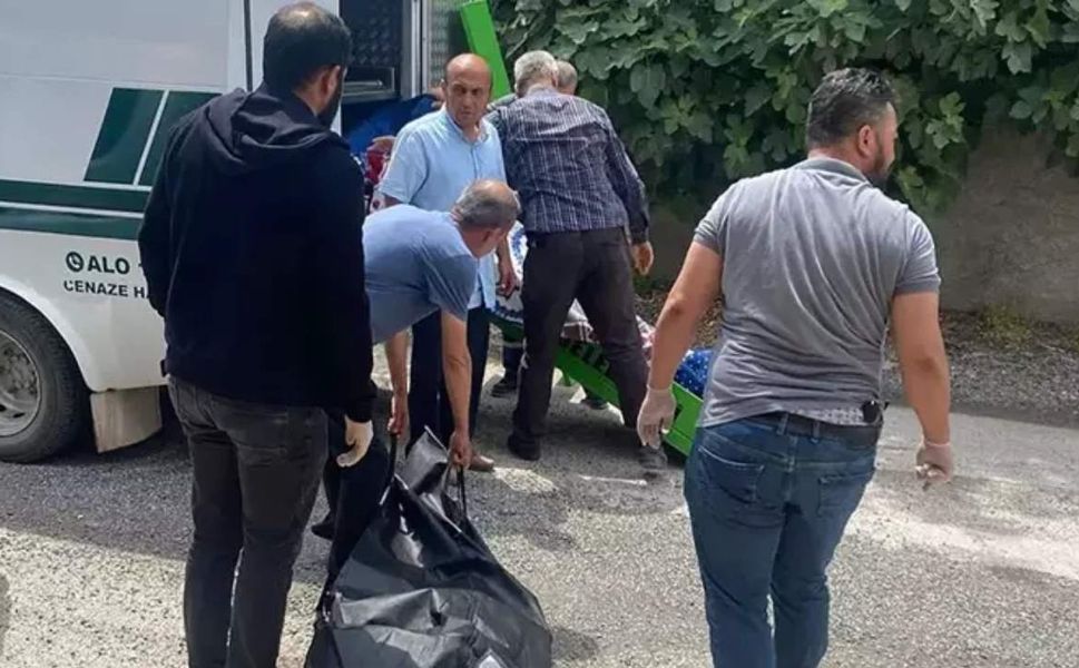 21 yaşındaki genç annesini boğarak öldürdü