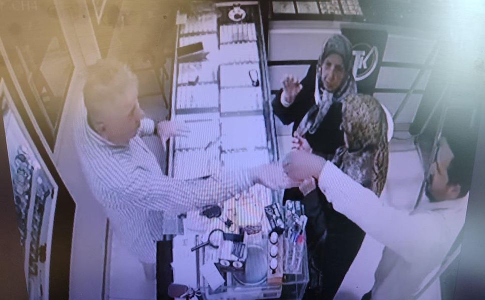 8 ilde aynı yöntemle dolandırıcılık yapmışlar: Karı koca suçüstü yakalandı!