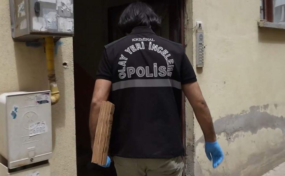Ev sahibi dehşeti yaşadı: Derin dondurucudan ceset çıktı