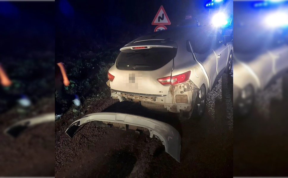 Korkunç kaza can alıyordu! İki araç çarpıştı: 9 yaralı
