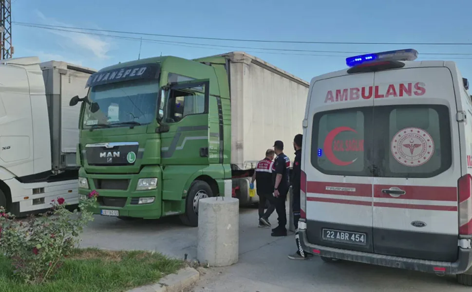 Sınır kapısına yakın TIR'da cansız beden bulundu