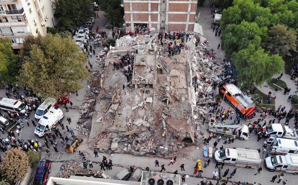 İzmir Büyükşehir Meclisi’nden depremzedelere umut: Karşıyaka ve Karabağlar’da emsal artışı kabul edildi