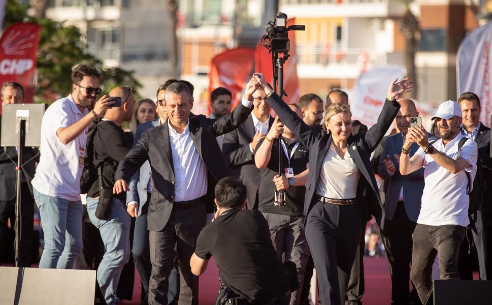 Seda Kaya Ösen CHP saflarında: İzmir’de vekil sayısı 13’e yükseldi!