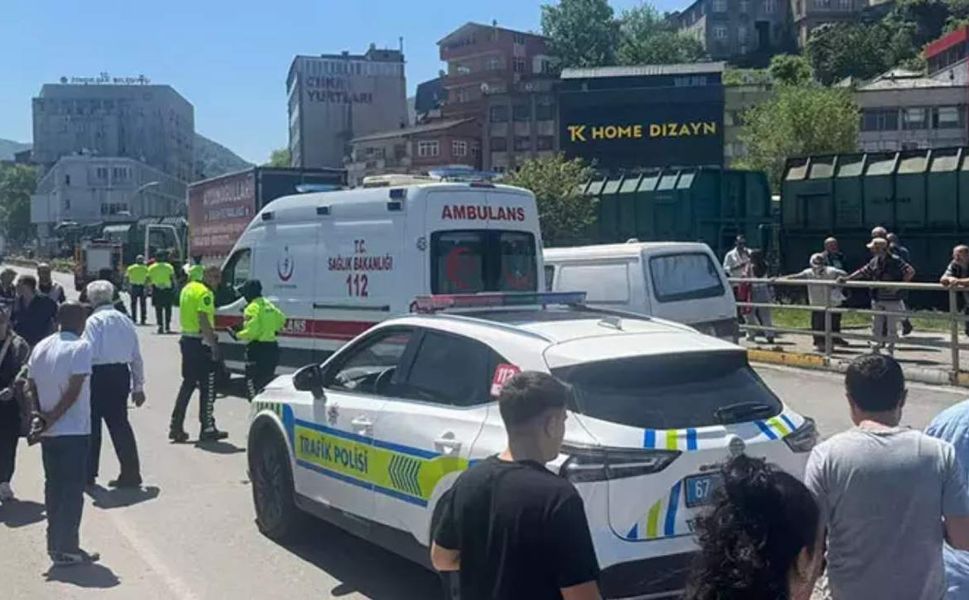 Yaya geçidinde kamyonun çarptığı kadın hayatını kaybetti