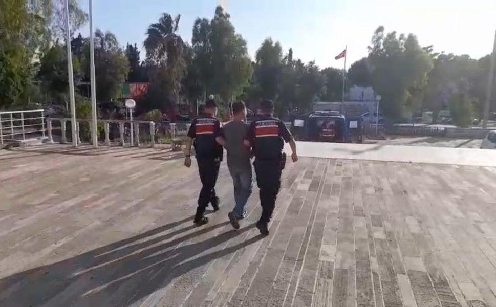 Foça’da orman yangını soruşturmasında yeni gelişme: 4 şüpheliden biri tutuklandı