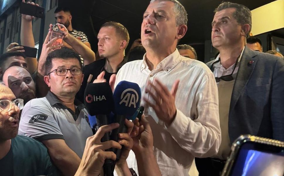 Özel'den Zeyrek'in sağık durumu ile ilgili açıklama: Durumu iyiye gidiyor ama...