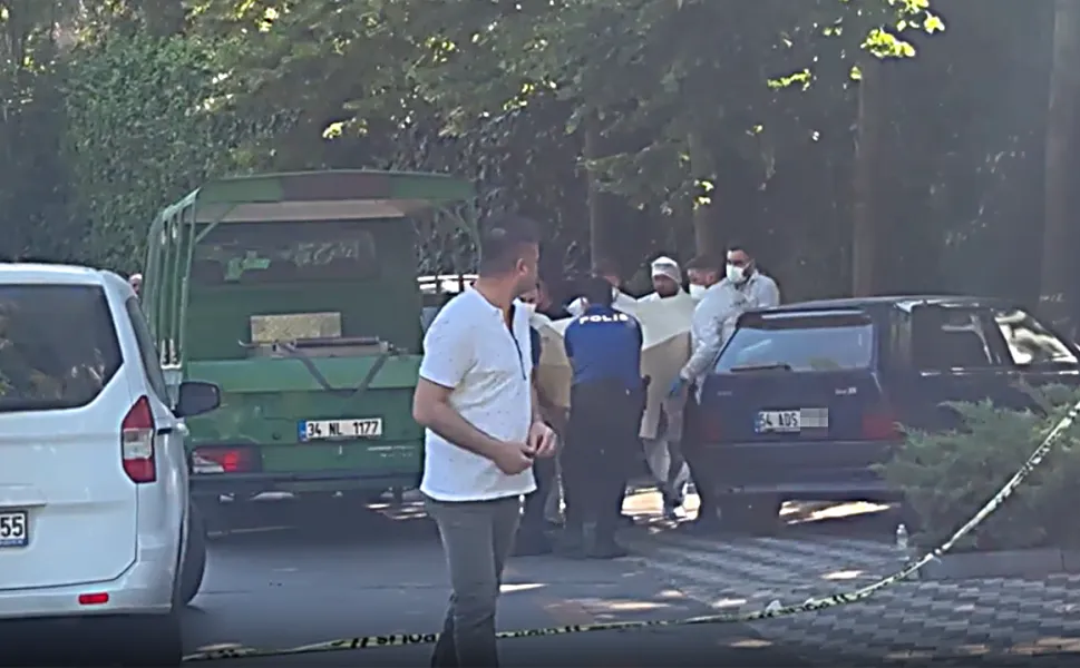 Park halindeki otomobilde bir kişi ölü bulundu