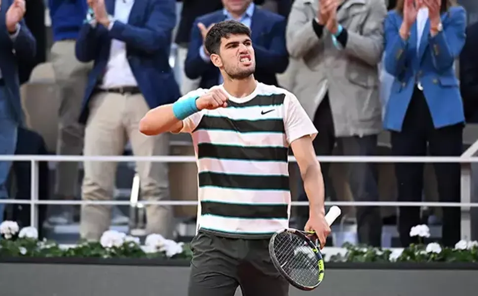 Roland Garros'ta unutulmaz final! Carlos Alcaraz’dan mucize dönüş!