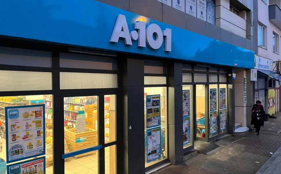 A101 12 Mart 2026 aktüel ürünler kataloğu: Ankastre set, buharlı temizleyici mop, kamp sandalyesi...